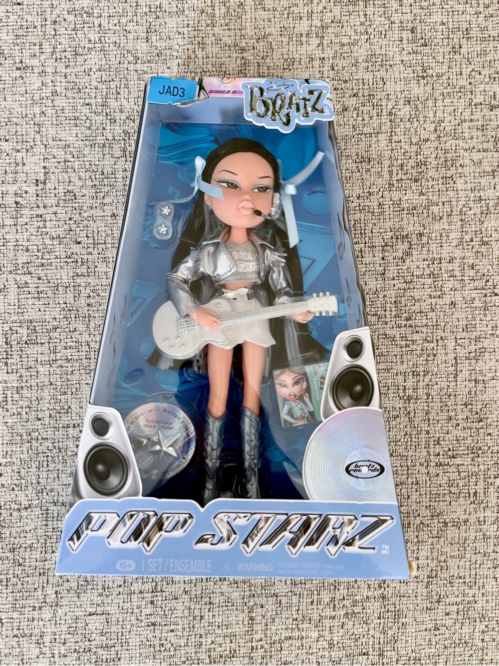 Bratz Pop Starz Doll with White Guitar